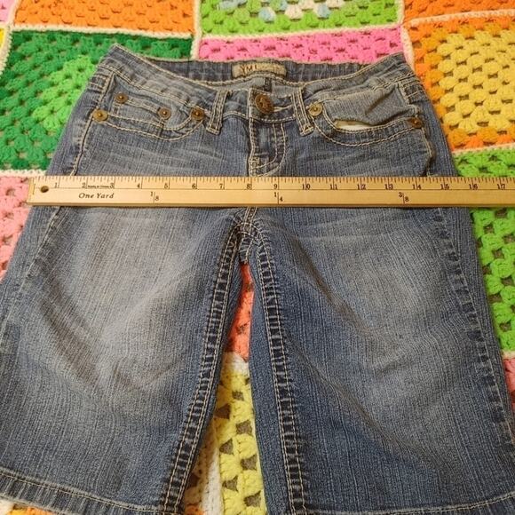 YMI Jeans Size 0 Capri Jean Blue Summer Time Casual - Picture 8 of 9